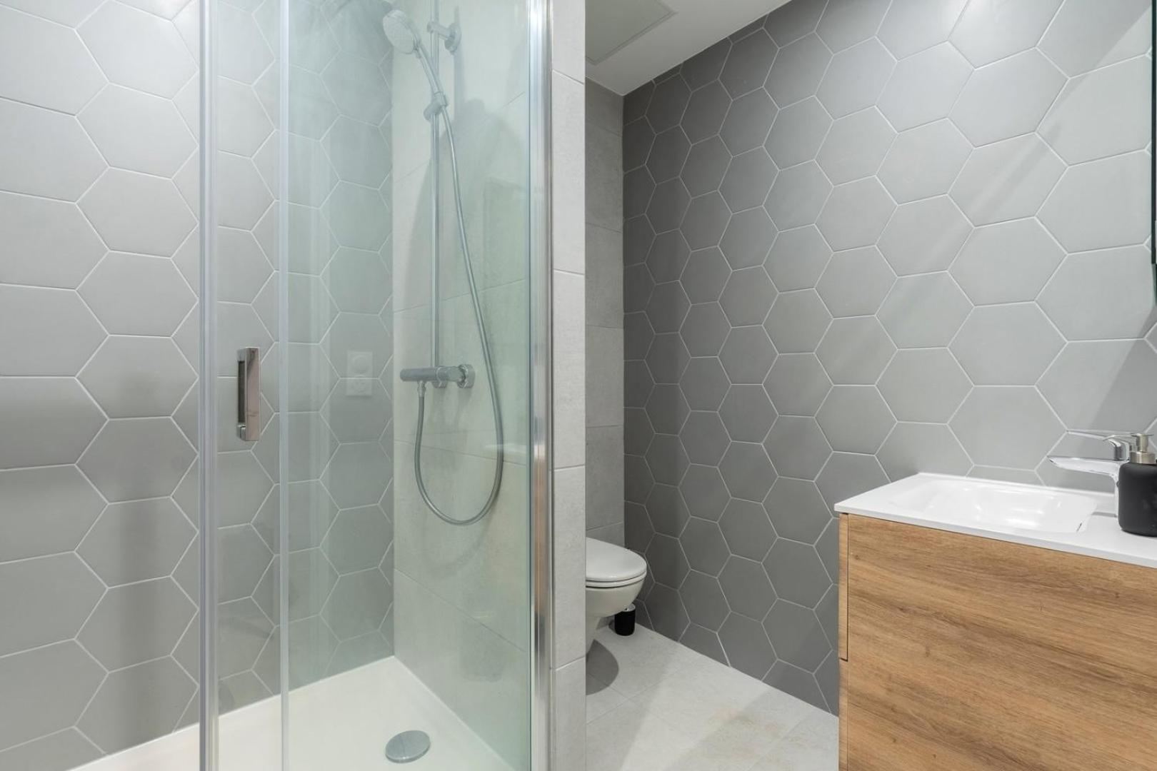 Renovated 1 Bedroom Apartment Lilla Esterno foto