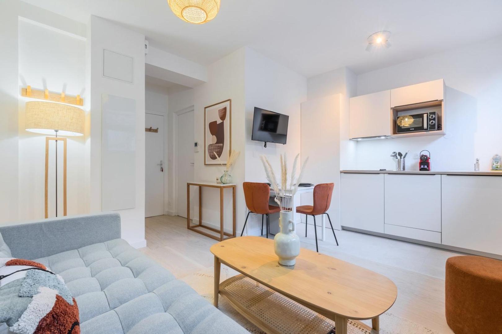 Renovated 1 Bedroom Apartment Lilla Esterno foto